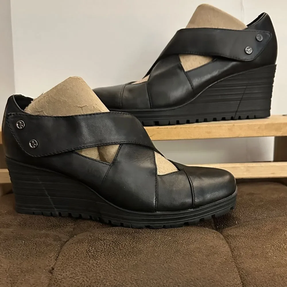 Black Earth Cross Wedge Women Shoes